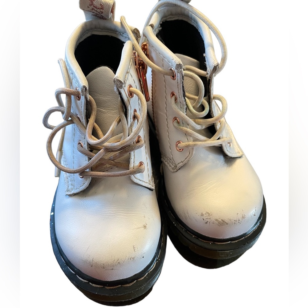 Dr Martens 1460 White  LACE UP BOOTS Child Size 5